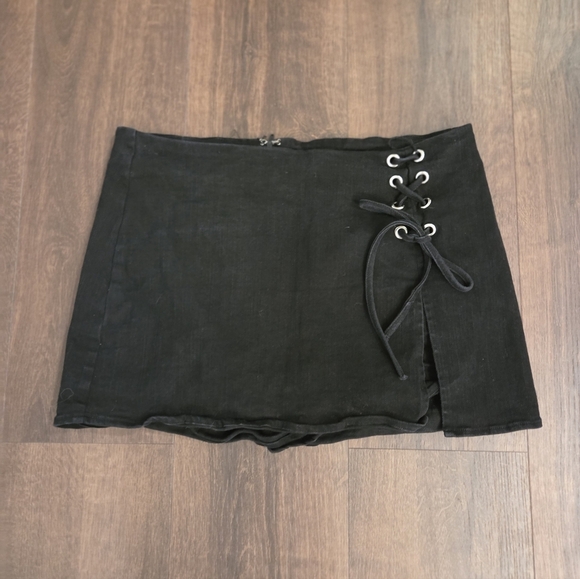 Windsor Black Lace-Up Mini Skirt - Picture 2 of 5